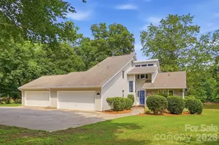 204 Bay Shore Dr, Belmont, NC 28012 - Photo 1