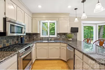 204 Bay Shore Drive, Belmont, NC 28012 - Photo 12