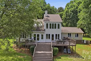 204 Bay Shore Dr, Belmont, NC 28012 - Photo 2