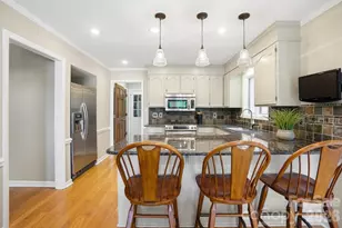 204 Bay Shore Dr, Belmont, NC 28012 - Photo 10