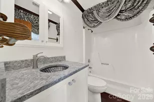 5913 Tom Query Rd, Charlotte, NC 28213 - Photo 18