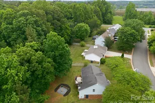 1221 Capps Hollow Dr, Charlotte, NC 28216 - Photo 30