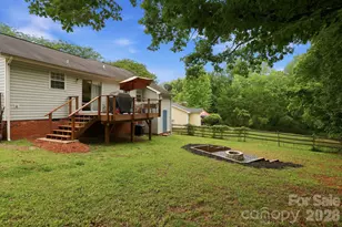 1221 Capps Hollow Dr, Charlotte, NC 28216 - Photo 26