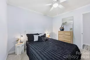 1221 Capps Hollow Dr, Charlotte, NC 28216 - Photo 14