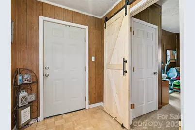 1121 N Canton Road, Canton, NC 28716 - Photo 4