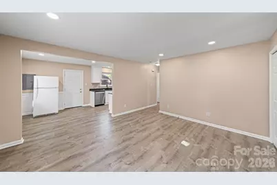 5045 Curtiswood Drive, Charlotte, NC 28213 - Photo 12