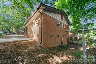 5045 Curtiswood Drive, Charlotte, NC 28213 - Photo 30