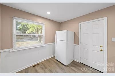 5045 Curtiswood Drive, Charlotte, NC 28213 - Photo 18