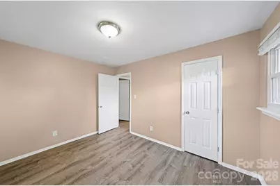 5045 Curtiswood Drive, Charlotte, NC 28213 - Photo 22