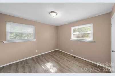 5045 Curtiswood Drive, Charlotte, NC 28213 - Photo 24