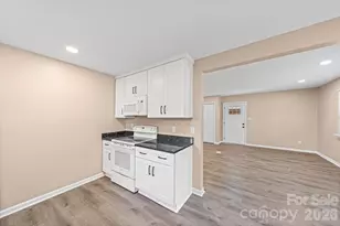 5045 Curtiswood Dr, Charlotte, NC 28213 - Photo 16