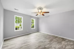 1528 Oakdale Green Dr, Charlotte, NC 28216 - Photo 14