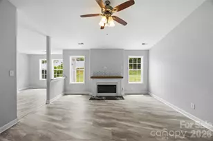 1528 Oakdale Green Dr, Charlotte, NC 28216 - Photo 12