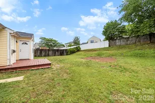 1528 Oakdale Green Dr, Charlotte, NC 28216 - Photo 26