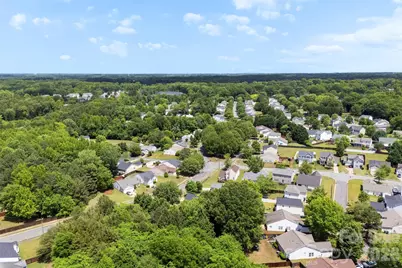 1528 Oakdale Green Drive, Charlotte, NC 28216 - Photo 30