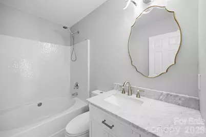 1528 Oakdale Green Drive, Charlotte, NC 28216 - Photo 16