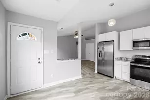 1528 Oakdale Green Dr, Charlotte, NC 28216 - Photo 6