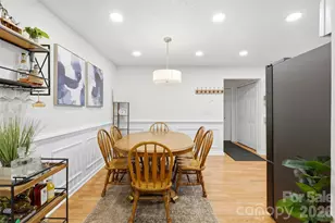 6607 Elmwood Cir, Charlotte, NC 28214 - Photo 12