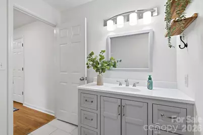 6607 Elmwood Circle, Charlotte, NC 28214 - Photo 18