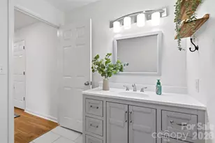 6607 Elmwood Cir, Charlotte, NC 28214 - Photo 18