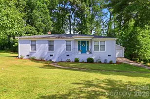 6607 Elmwood Cir, Charlotte, NC 28214 - Photo 1