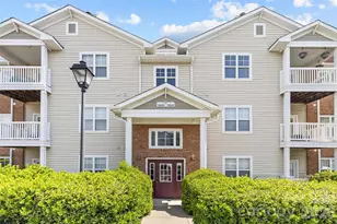 10652 Hill Point Ct, Charlotte, NC 28262 - Photo 2