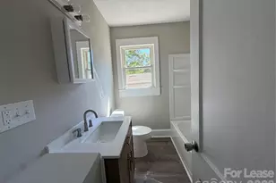 704 N Miller Ave, Statesville, NC 28677 - Photo 10