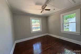 704 N Miller Ave, Statesville, NC 28677 - Photo 8