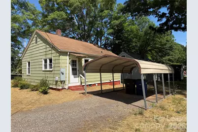 704 N Miller Avenue, Statesville, NC 28677 - Photo 2