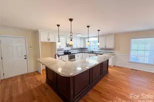 134 Springway Dr, Kannapolis, NC 28081 - Photo 2
