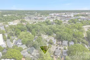 700 E 37th St, Charlotte, NC 28205 - Photo 4