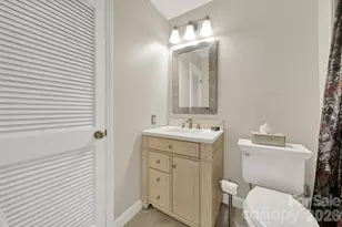 11510 Gelding Dr, Charlotte, NC 28215 - Photo 30