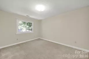 11510 Gelding Dr, Charlotte, NC 28215 - Photo 32