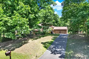 11510 Gelding Dr, Charlotte, NC 28215 - Photo 38