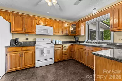 8 Scenic View Road, Weaverville, NC 28787 - Photo 10