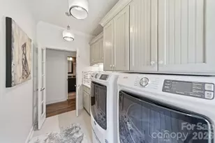6746 Wynfaire Ln, Charlotte, NC 28210 - Photo 32