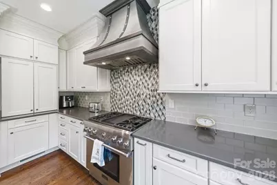 6746 Wynfaire Lane, Charlotte, NC 28210 - Photo 12