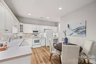 8228 Windsor Ridge Dr, Charlotte, NC 28277 - Photo 14