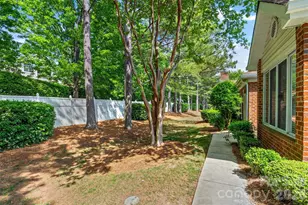 8228 Windsor Ridge Dr, Charlotte, NC 28277 - Photo 32