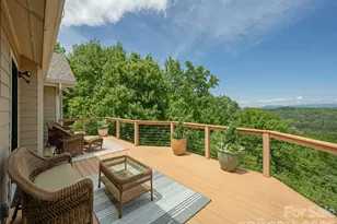 35 Carriage Forest Ct, Hendersonville, NC 28791 - Photo 18