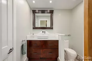 35 Carriage Forest Ct, Hendersonville, NC 28791 - Photo 20