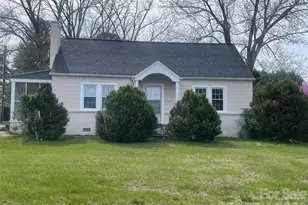 2490 Connelly Springs Rd, Granite Falls, NC 28630 - Photo 1
