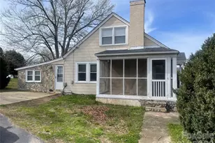 2490 Connelly Springs Rd, Granite Falls, NC 28630 - Photo 2