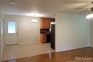 104 E Pine St, Maiden, NC 28650 - Photo 6