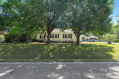 1599 Hillcrest Avenue, Lancaster, SC 29720 - Photo 28