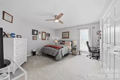 3650 Foxboro Lane NE, Hickory, NC 28601 - Photo 12