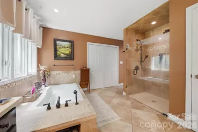 3650 Foxboro Lane NE, Hickory, NC 28601 - Photo 28
