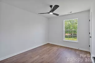 10410 Roundleaf Dr, Charlotte, NC 28213 - Photo 34