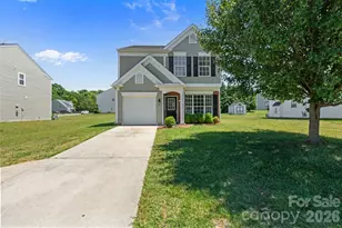 10410 Roundleaf Dr, Charlotte, NC 28213 - Photo 1