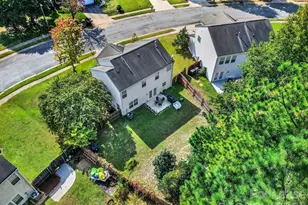 10541 Haddington Dr NW, Charlotte, NC 28269 - Photo 6